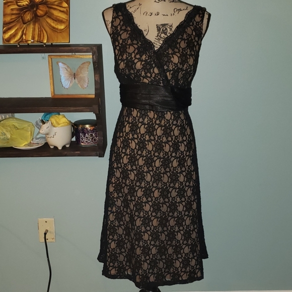 S.L. Fashions Dresses & Skirts - S.L. Fashions Lace Overlay Sequins A-line Dress
